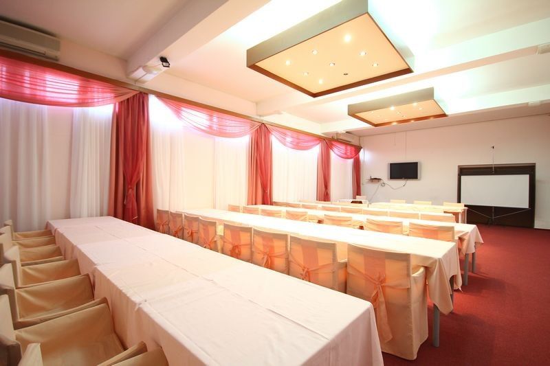 Szálloda Hotel Pula